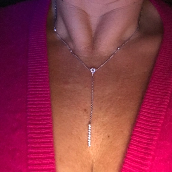 Jewelry - 18kt white gold diamond drop pendent